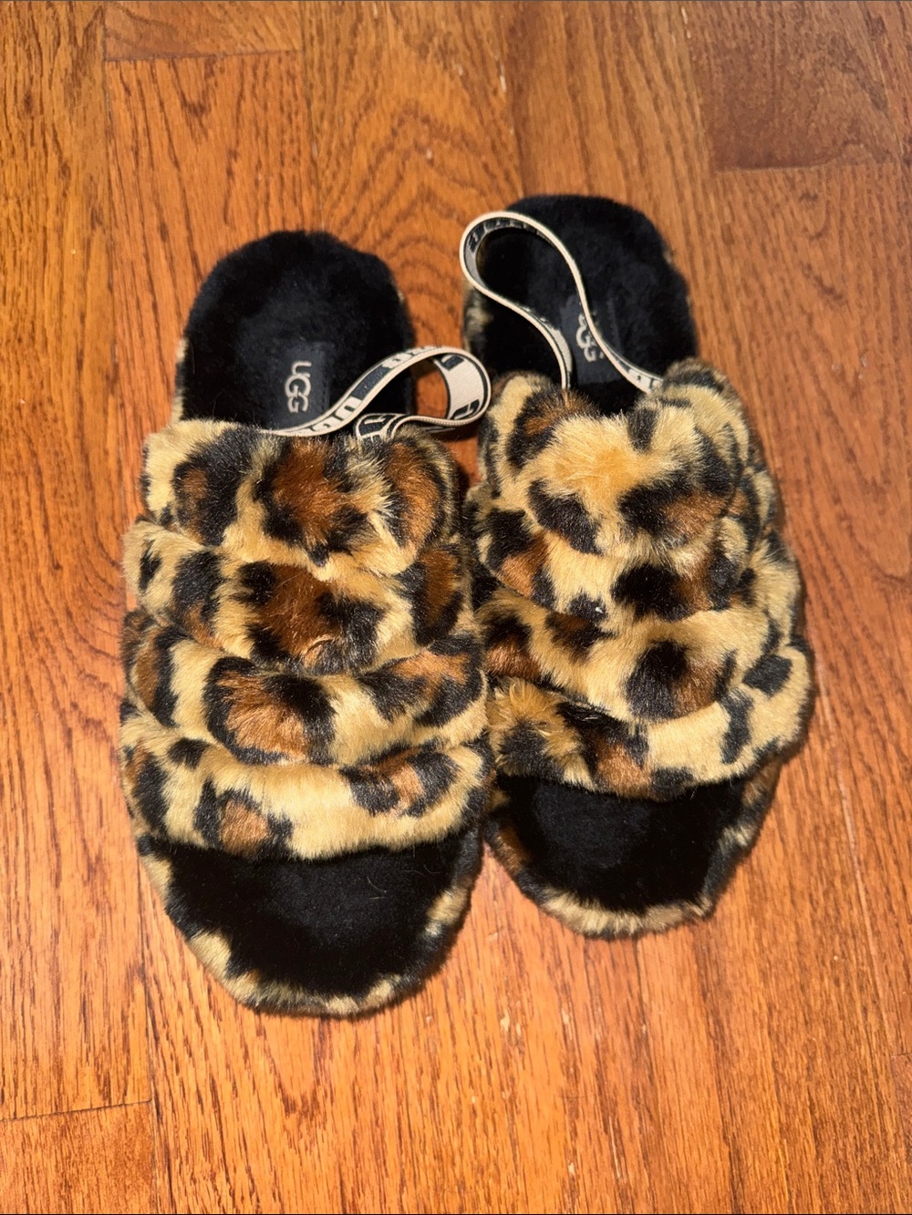 UGG FLUFFY YEAH SLIDE